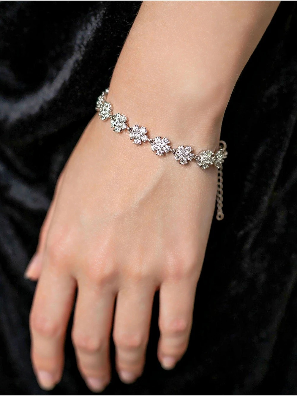 Dainty Silver Crystal Flower Link Bracelet